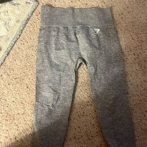 Gym shark leggings